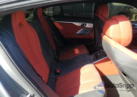 2025 BMW M850Xi z USA, uszkodzony, nr VIN WBAGV8C02SCS15792